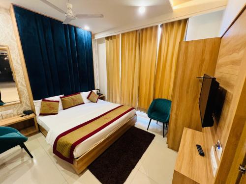 room detail thumbnail 0