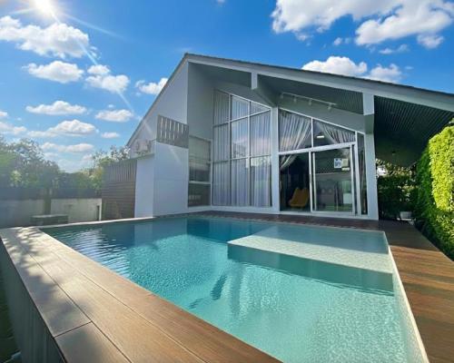 NJoy Pool Villa Sriracha 3-Bedroom Private Pool Villa - Chonburi