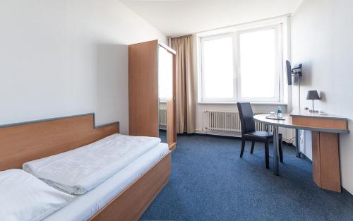 Hotel Sedes - image 13