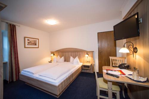 1 queen bed