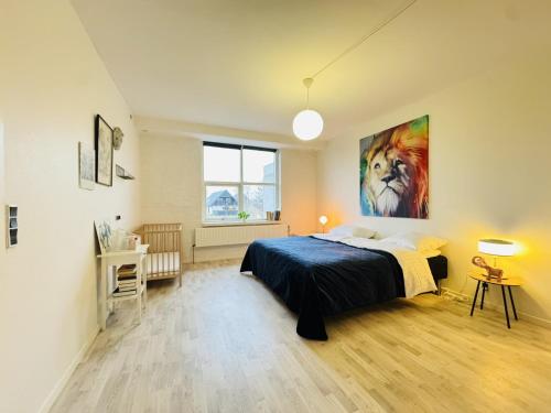 Bed, aday - 5 bedrooms modern living apartment in Langholt in Vodskov