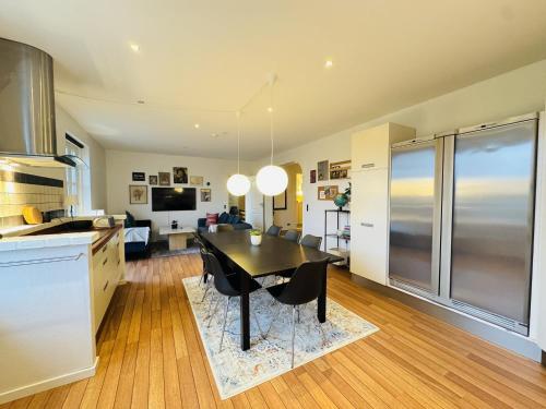 Kitchen, aday - 5 bedrooms modern living apartment in Langholt in Vodskov