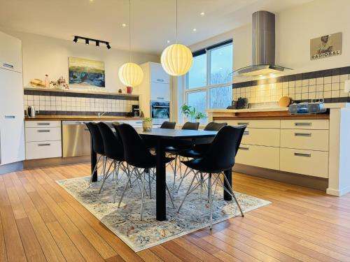 Kitchen, aday - 5 bedrooms modern living apartment in Langholt in Vodskov