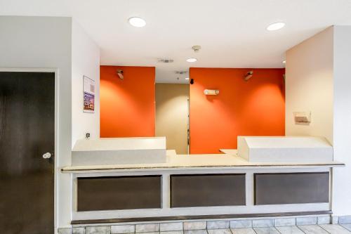 ล็อบบี้, Motel 6 New Braunfels, TX in นิวบรันเฟลส์ (TX)