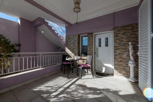 Exterior view, Kalamata home, Agia triada in Mpournias