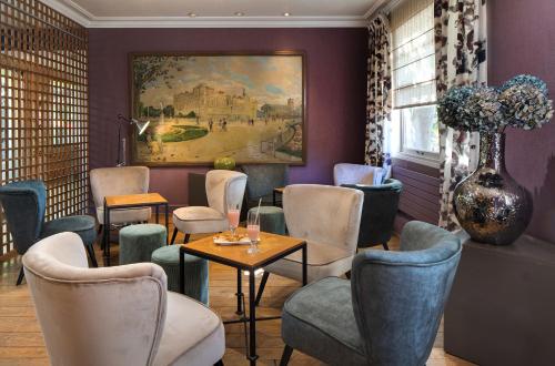 Паб/Коктейль-бар, Cazaudehore La Forestiere Hotel in Saint-Germain-en-Laye