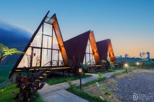 Фасада на хотела, DIENG CERIA RESORT in Sumberejo