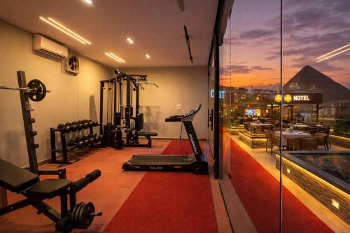 Pyramids Height Luxury Wing - image 4