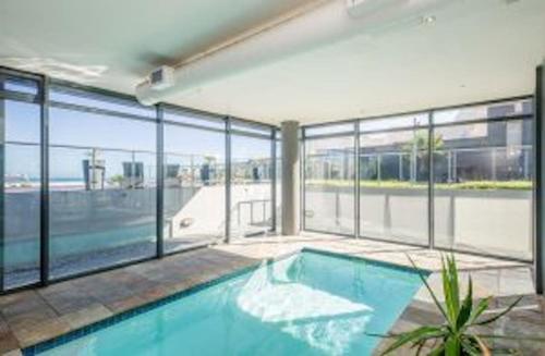 Apartment with breathtaking sea views - image 13