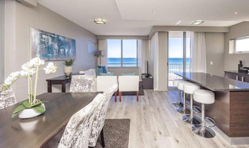 Apartment with terrace and private splash pool - image 7