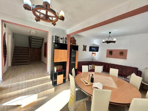 Cabana Ana in Vâltori