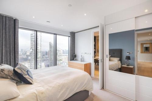 Veeve - Canary Wharf Skyline Penthouse - image 4