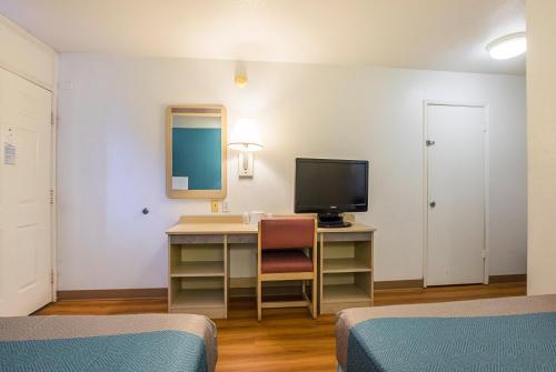 Motel 6-Rochester, MN