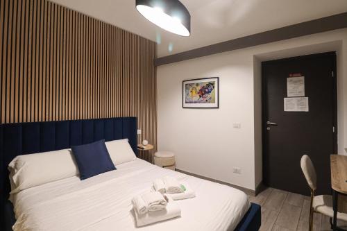 Lotus Rooms - image 5