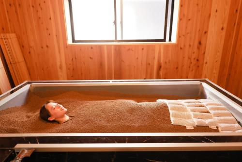 Gyógyfürdő, SANDBoX in Izu Islands