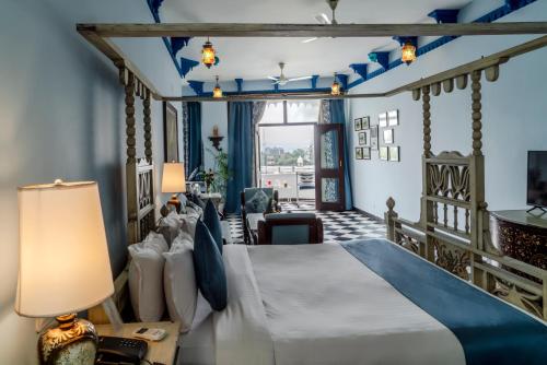 Swaroop Vilas - Lake Facing Boutique Hotel in Udaipur