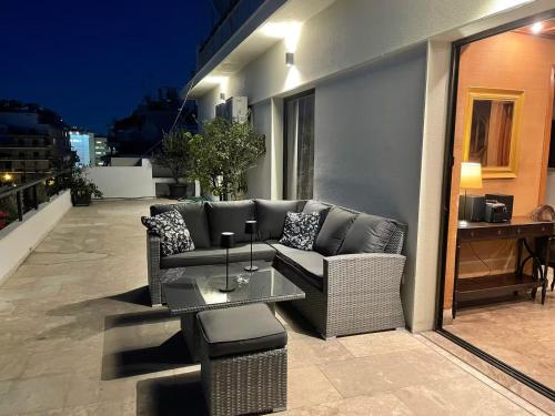 Athens Neos Kosmos penthouse, sea and city view, Athènes