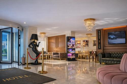 EMİRTİMES HOTEL & SPA TUZLA in توزلا