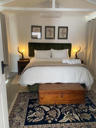 Desert Bloom Cottage in Buffelskloof