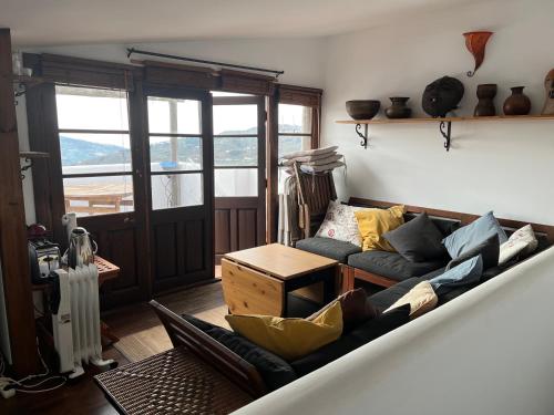 Beautifully renovated village house with spectacular views in Canillas de Albaida