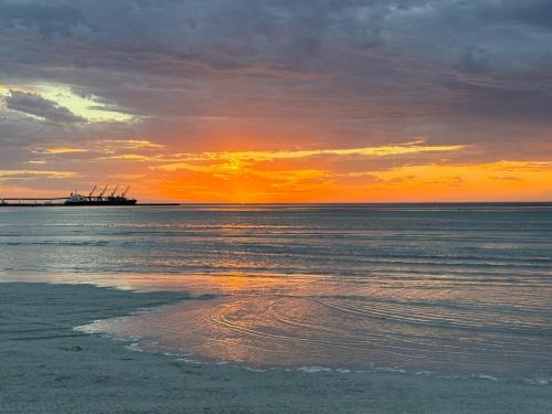 Tuvākā izklaides vieta, Tranquility By The Beach Wallaroo in Vallarū