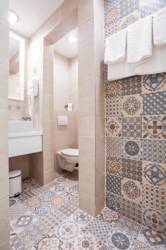 Hotel Divan - main image