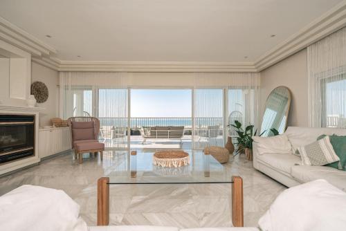 Luxury Penthouse Ashdod, Sea View, 5 Bedrooms, Rooftop – khách sạn tại Ashdod