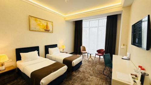 room detail thumbnail 1