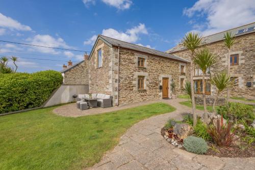 Facilities, 3 Bed in Mawgan Porth oc-p00824 in Trenance