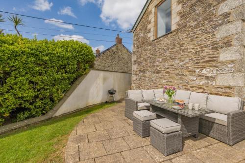 Facilities, 3 Bed in Mawgan Porth oc-p00824 in Trenance