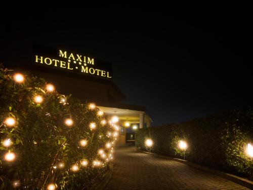 Hotel Maxim - image 4