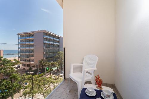 陽台/露台, Amadei Hotel Promenade in 佩薩羅市中心