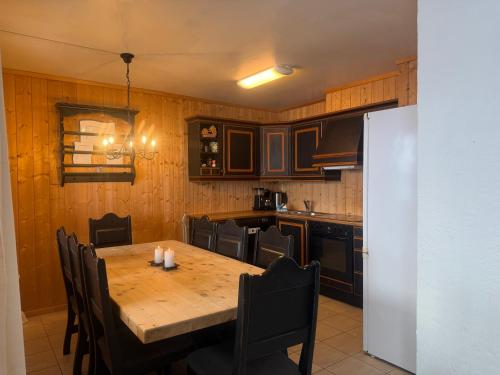 Family-Friendly Apartment In Central Beitostølen in โตสโตเลน