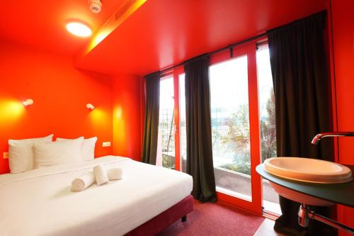 Hotel Not Hotel Rotterdam, Rotterdam (photo 8)