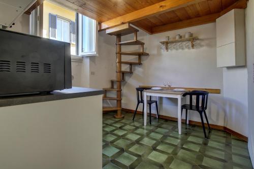 Piazza Goldoni Studio Apartment - image 5