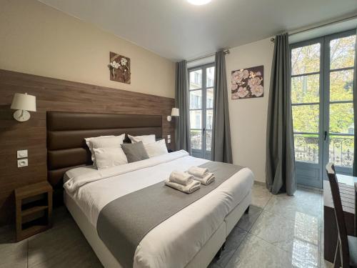 SQUARE HOTEL in Faubourg