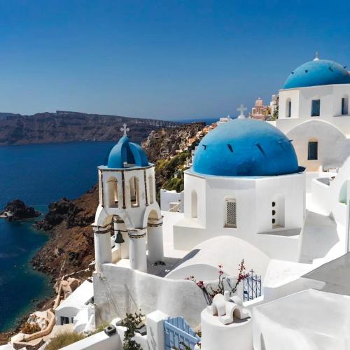 You and Me Suites Oia - image 2