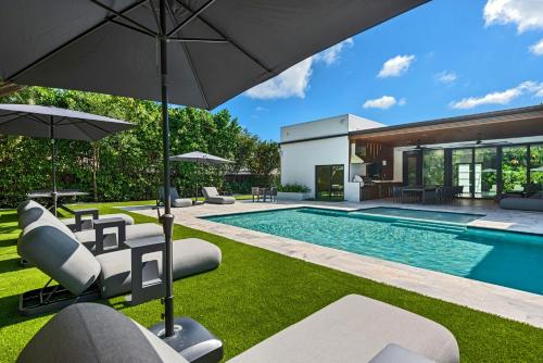Villa Victory with pool - image 5