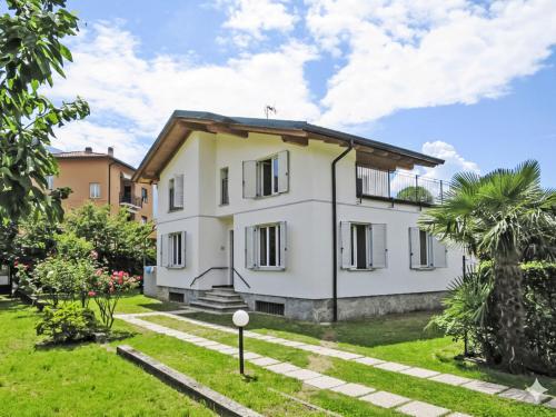 Holiday Home Villa Giulia by Interhome – khách sạn tại Dervio