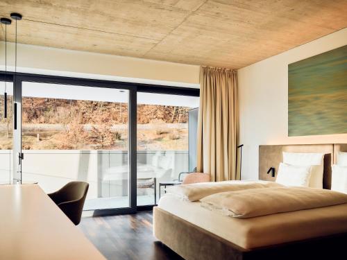 TAUROA Schonberghof Spielberg in Spielberg