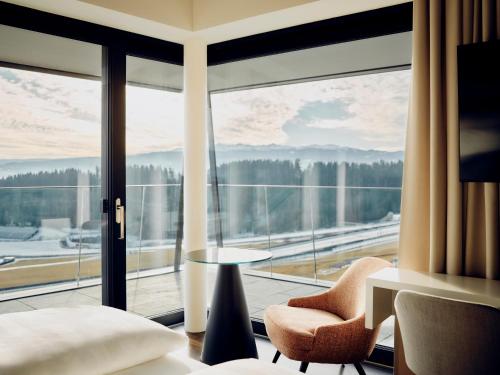 TAUROA Schonberghof Spielberg in Spielberg