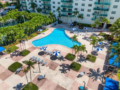 Vista/Panorama, Ocean Reserve Luxury Suites Sunny Isles Beach in Spiaggia Golden Beach