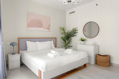 VayK - Inviting 1BR in Dubai Marina with Stunning Views - image 9