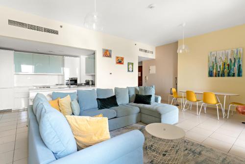 VayK - Light-Filled and Spacious 1BR in JBR - image 6
