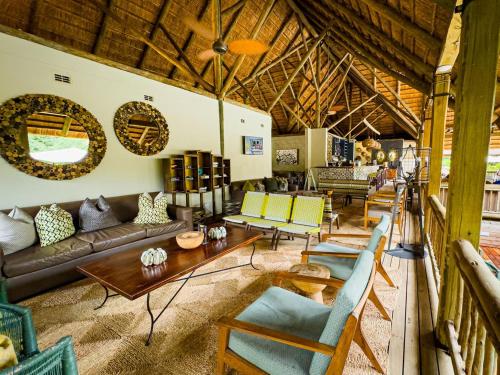 Bar/Lounge, Shearwater's Explorers Village in Victoria Falls
