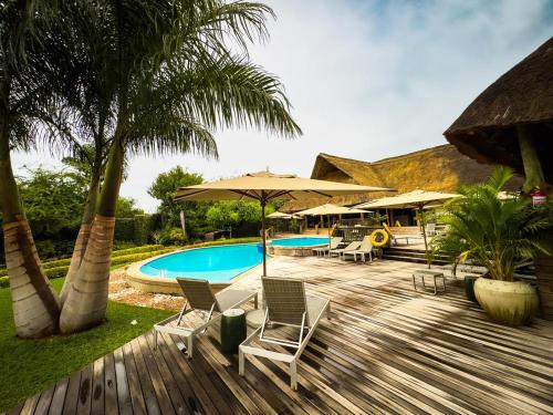 Zwembad, Shearwater's Explorers Village in Victoria Falls