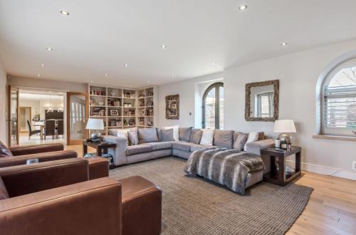 المنظر الخارجي, 3 Marshland Barns in تيتشويل