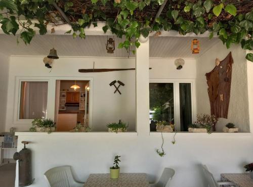 Vedere exterior, Guest House Green Corner Supetarska Draga - Studio Apartment with Terrace And Sea View in Rab