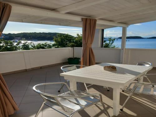 Mediu înconjurător, Guest House Green Corner Supetarska Draga - Studio Apartment with Terrace And Sea View in Rab