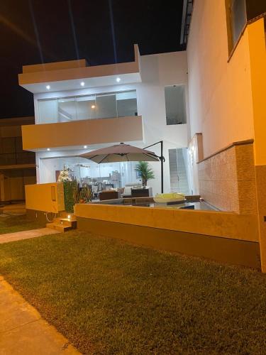 Hermosa casa de playa Asia